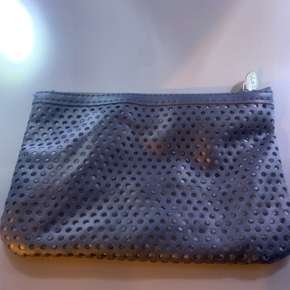 IPSY Cosmetic bags - $6 ea or 3 for $10.00 - Picture 8 of 16